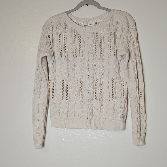 H&M Cream Cable Knit Sweater - Picture 1 of 6